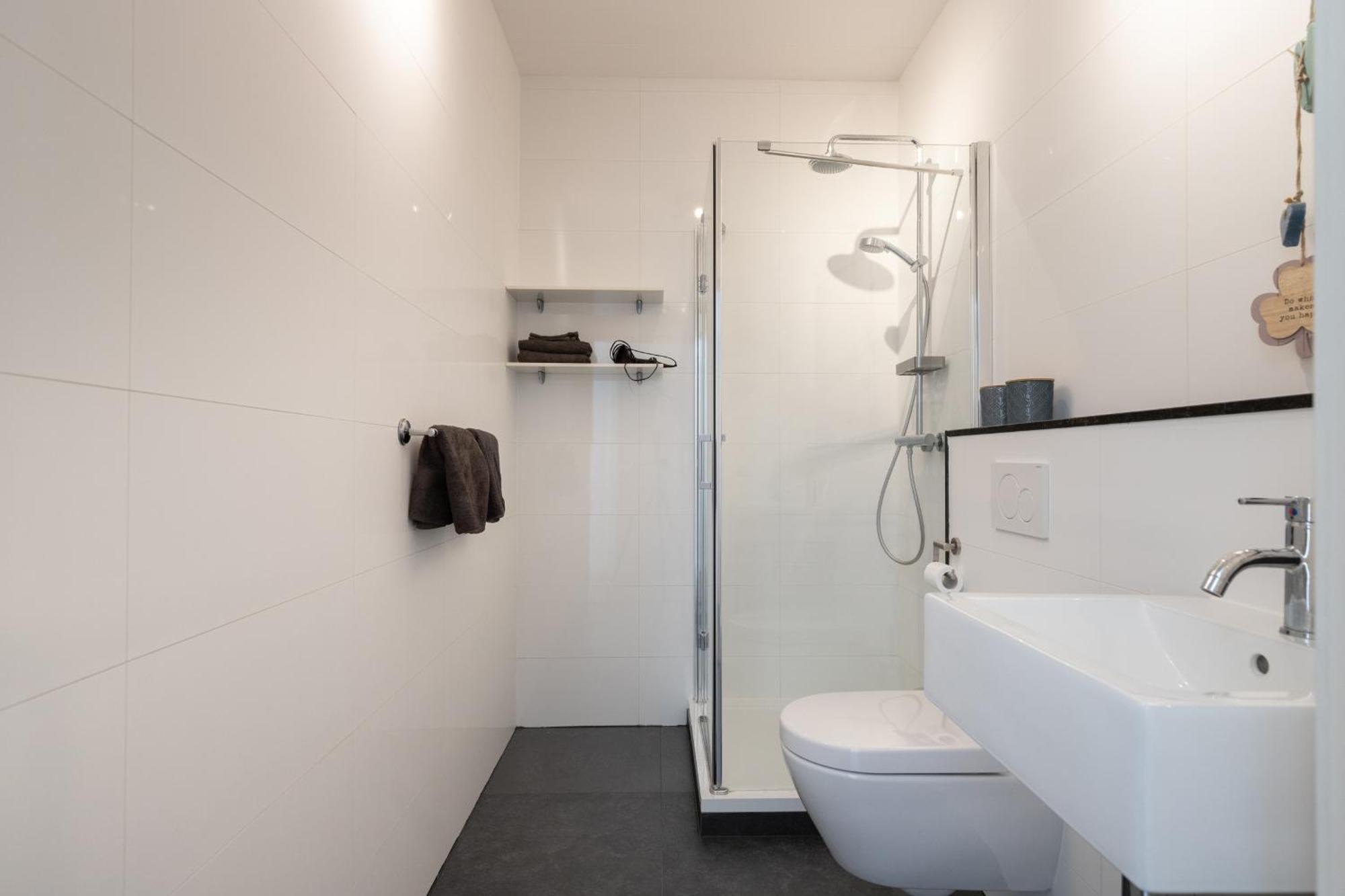 Iselmarpleats Comfortabele Studio Met Badkamer Gaast Exterior foto
